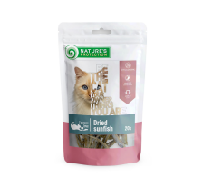 Лакомство для кошек, сушеные солнечные окуни, Nature's Protection snack for cats dried sunfish, 20г Лакомство для кошек, сушеные солнечные окуни, Nature's Protection snack for cats dried sunfish, 20г